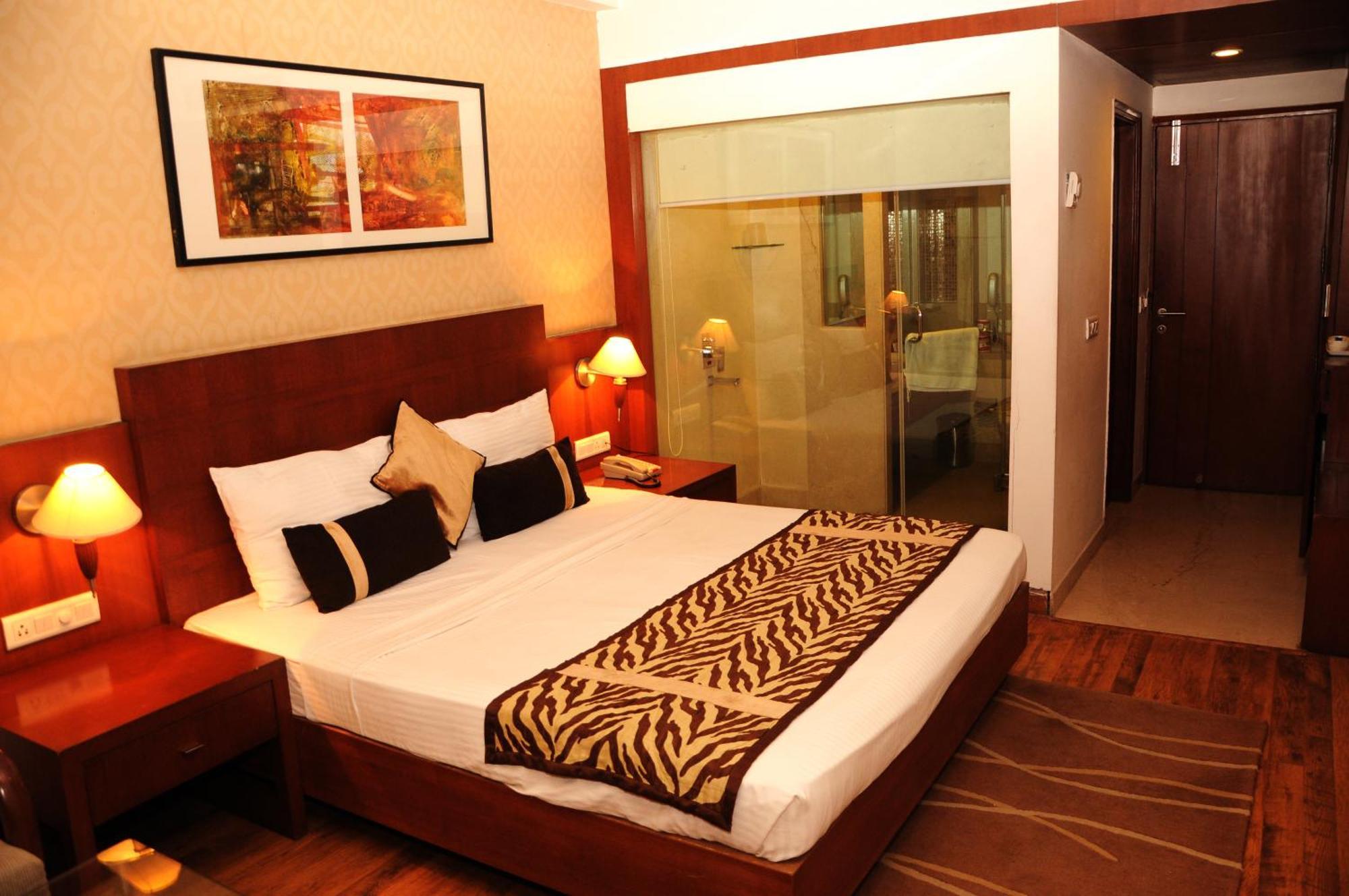 Hotel Gwalior Regency Екстериор снимка