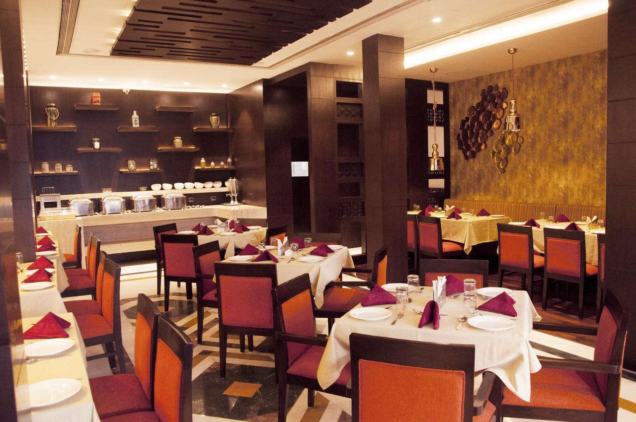 Hotel Gwalior Regency Екстериор снимка