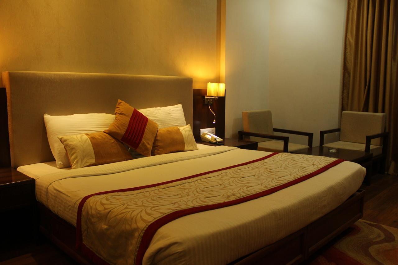 Hotel Gwalior Regency Екстериор снимка