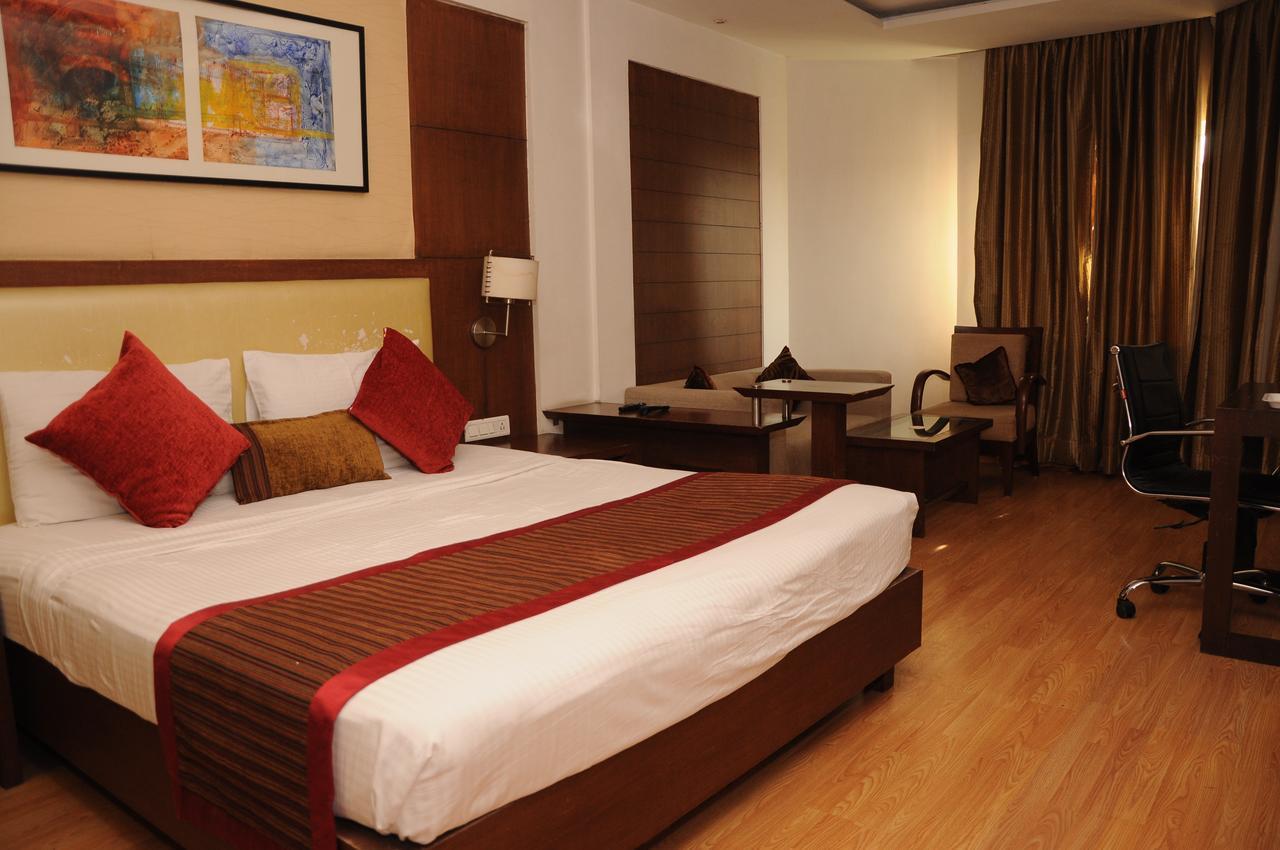 Hotel Gwalior Regency Екстериор снимка
