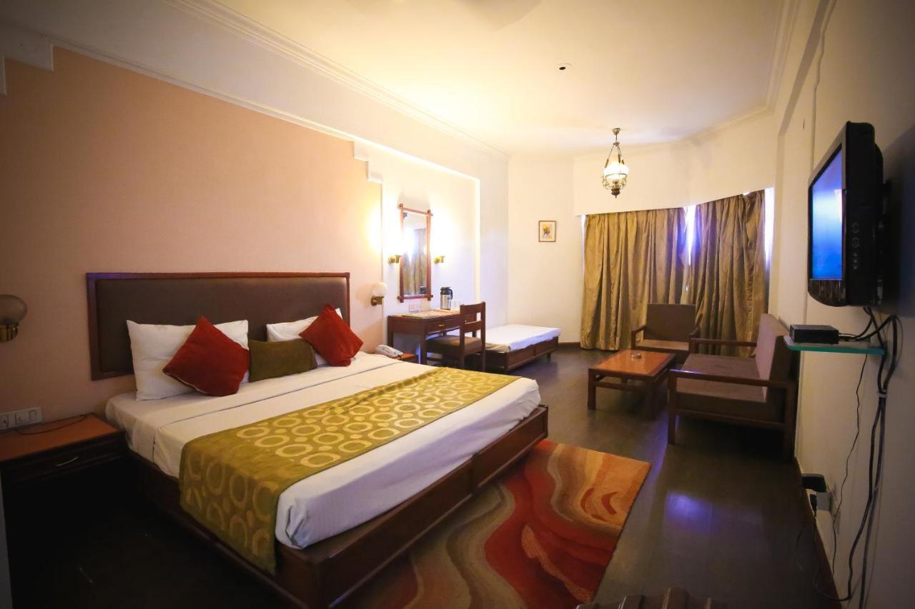 Hotel Gwalior Regency Екстериор снимка